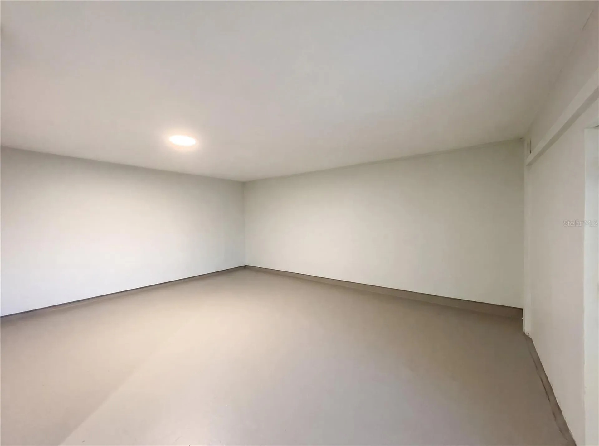 147 Coralwood Circle Kissimmee FL 34743