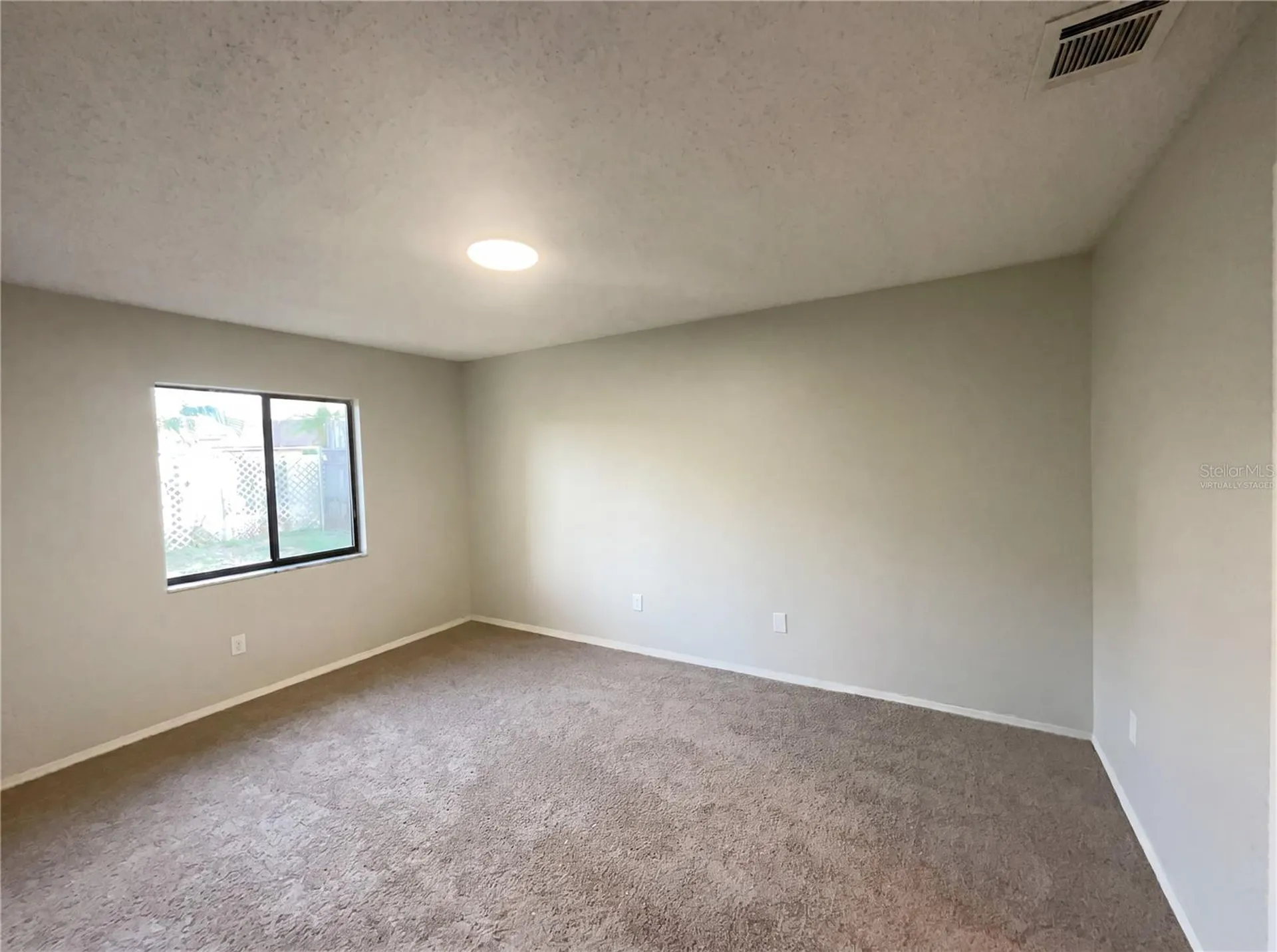 147 Coralwood Circle Kissimmee FL 34743