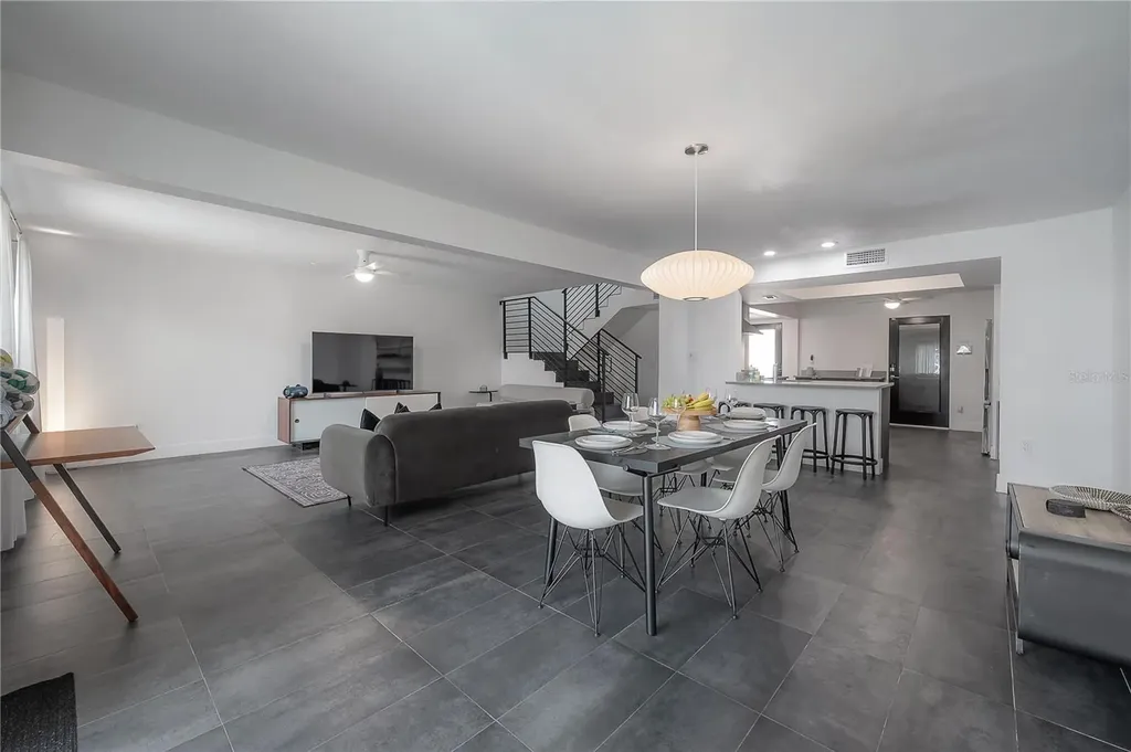 8757 Bay Pointe Drive Tampa FL 33615