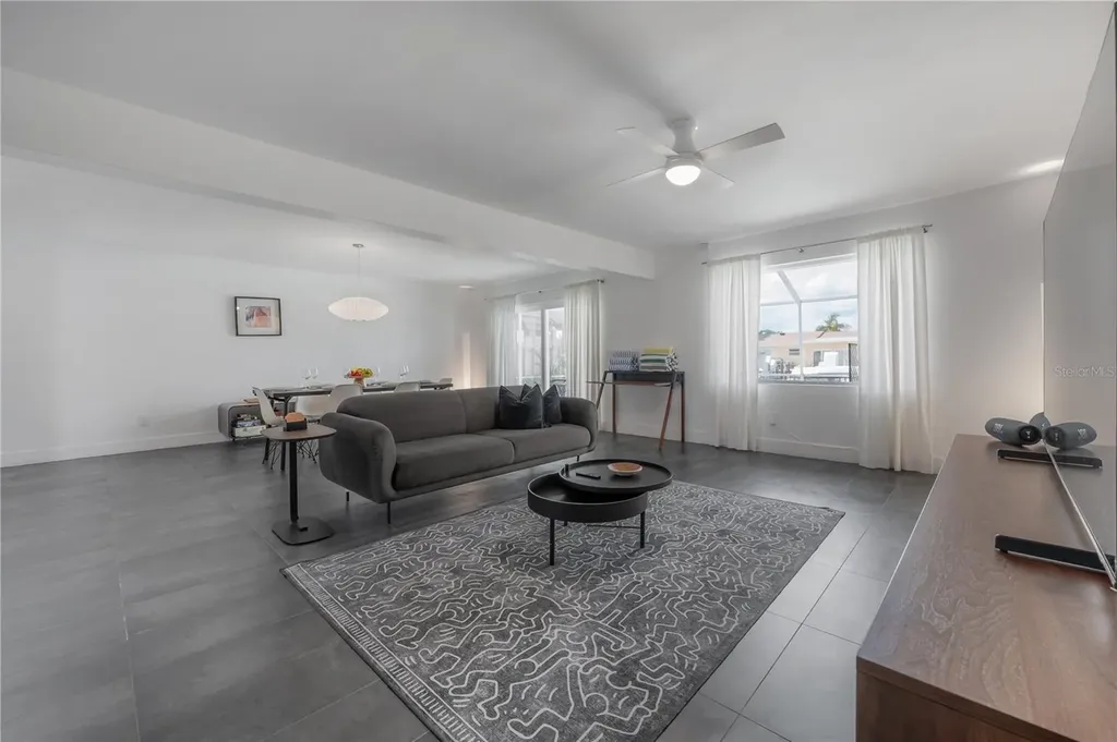 8757 Bay Pointe Drive Tampa FL 33615