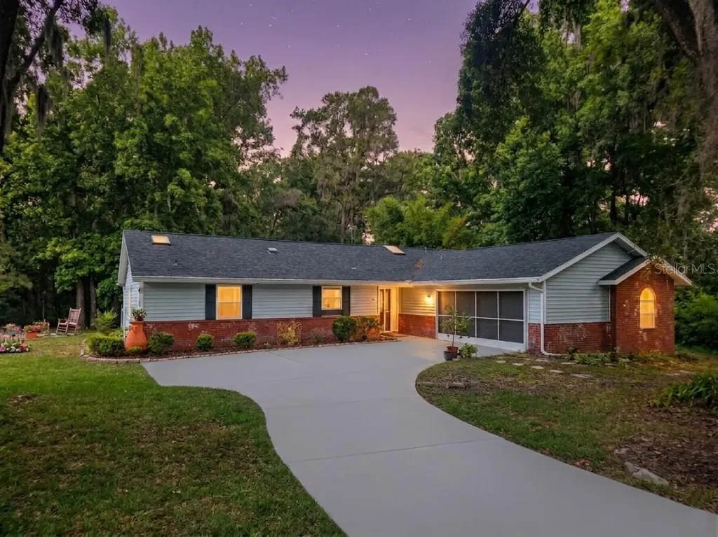 32 Sunset Drive Brooksville FL 34601