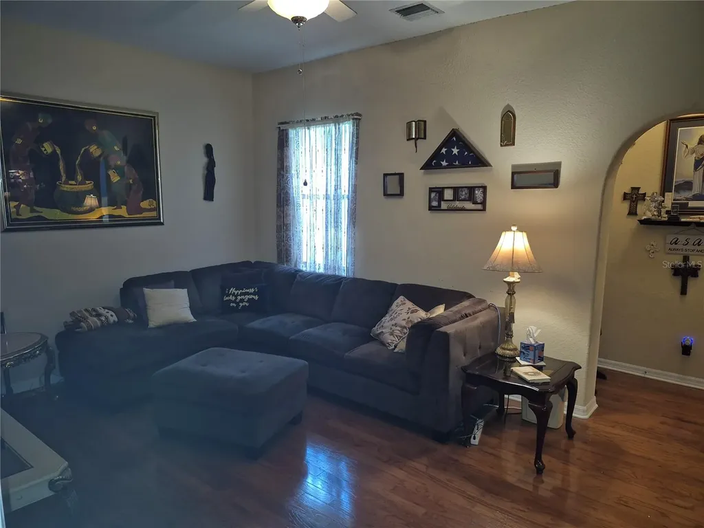 1224 Carriage Park Drive Valrico FL 33594