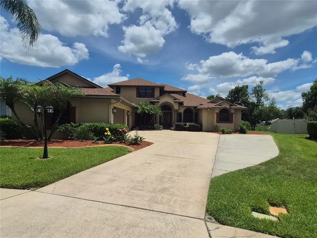 1224 Carriage Park Drive Valrico FL 33594