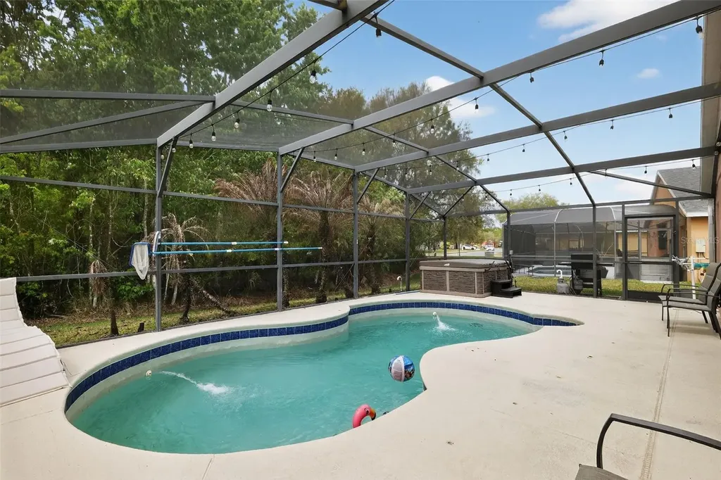 165 Scrub Jay Way Davenport FL 33896