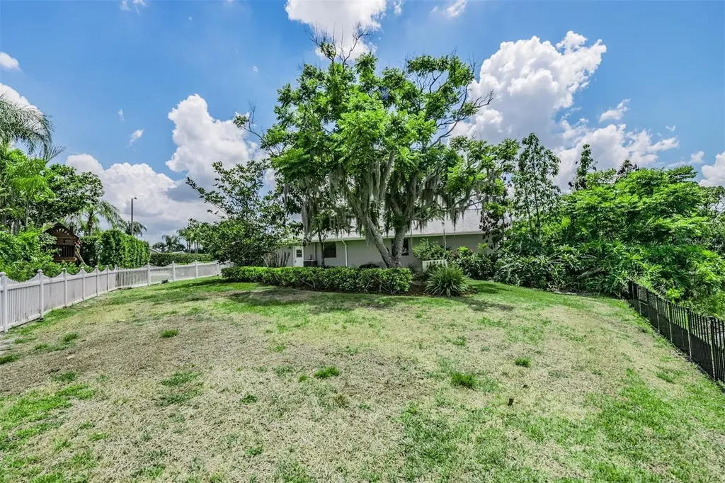 3817 Nicholas Court Tarpon Springs FL 34688