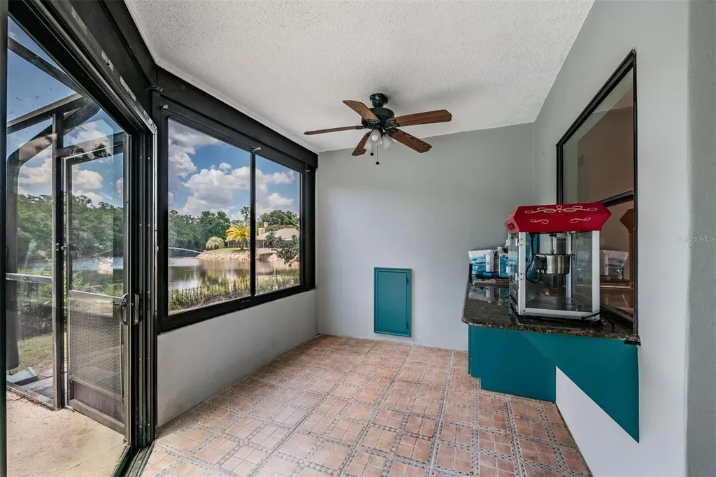 3817 Nicholas Court Tarpon Springs FL 34688