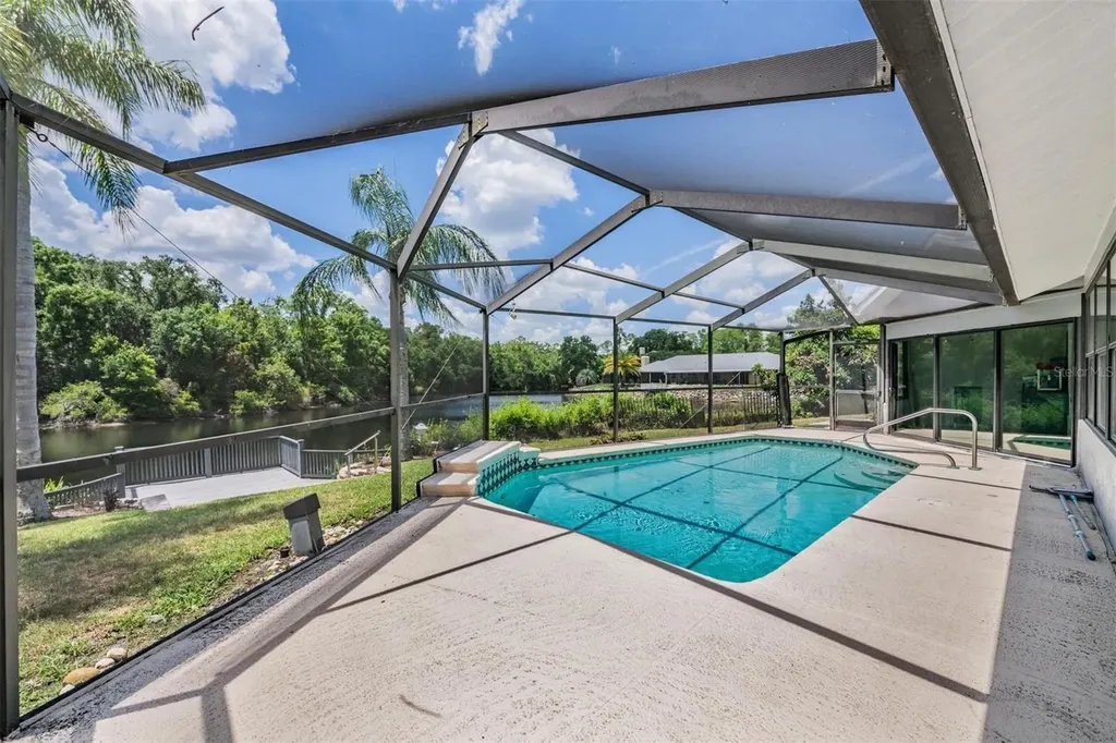 3817 Nicholas Court Tarpon Springs FL 34688