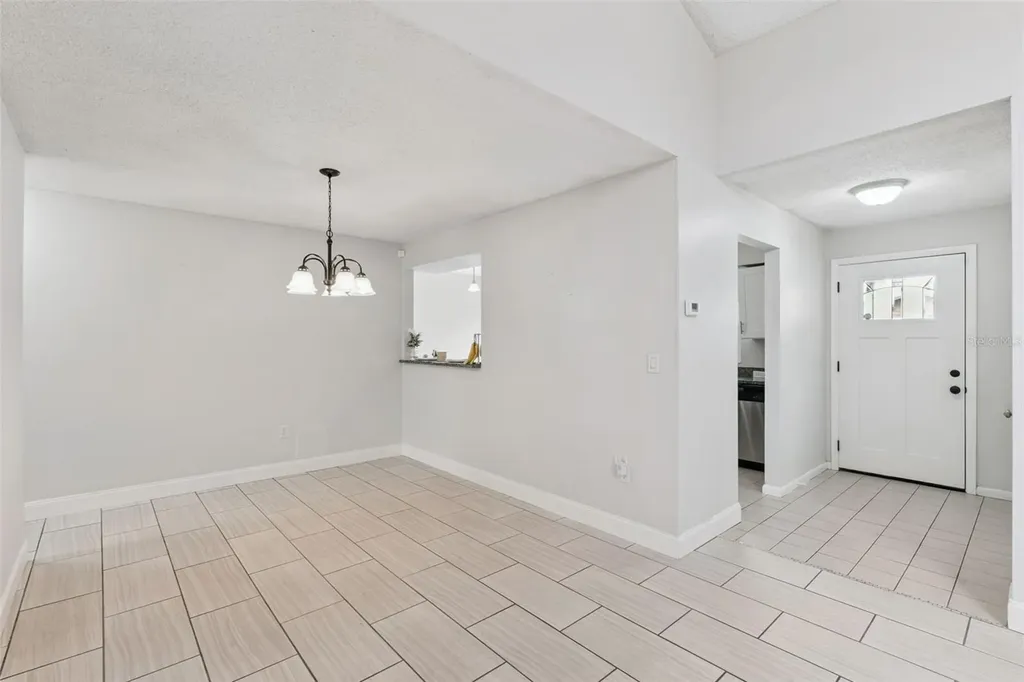 2026 Kings Crossing SW Winter Haven FL 33880