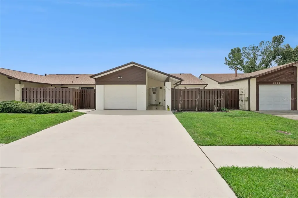 2026 Kings Crossing SW Winter Haven FL 33880