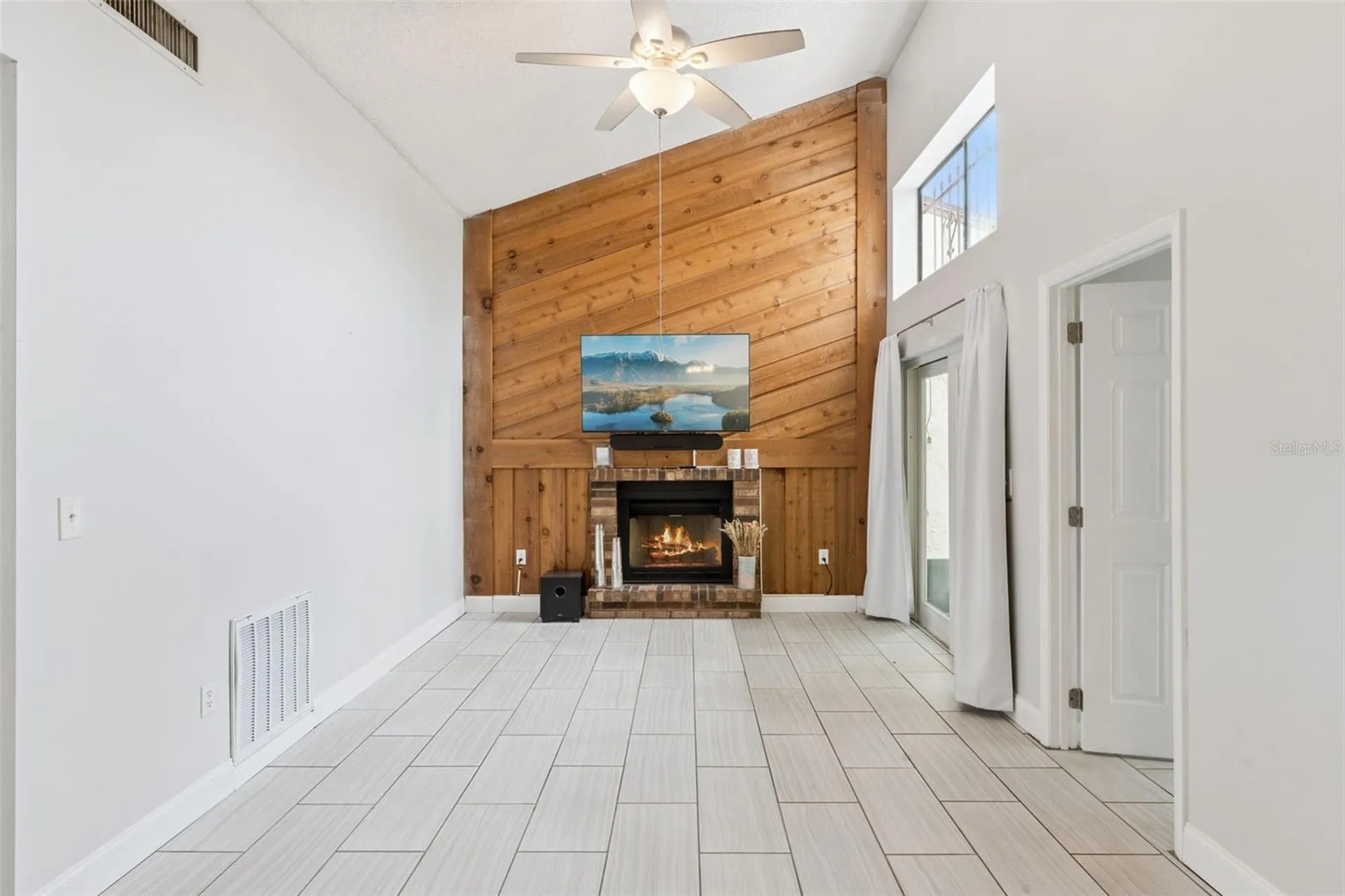 2026 Kings Crossing SW Winter Haven FL 33880