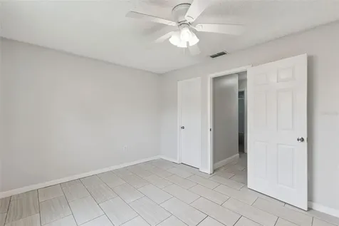 2026 Kings Crossing SW Winter Haven FL 33880