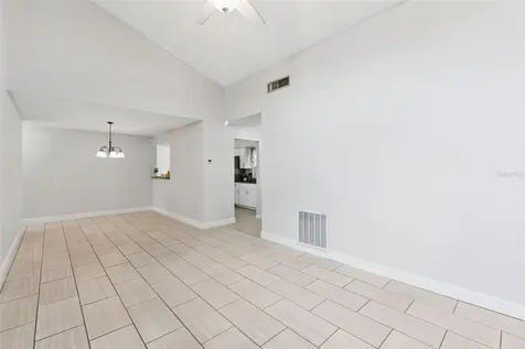 2026 Kings Crossing SW Winter Haven FL 33880