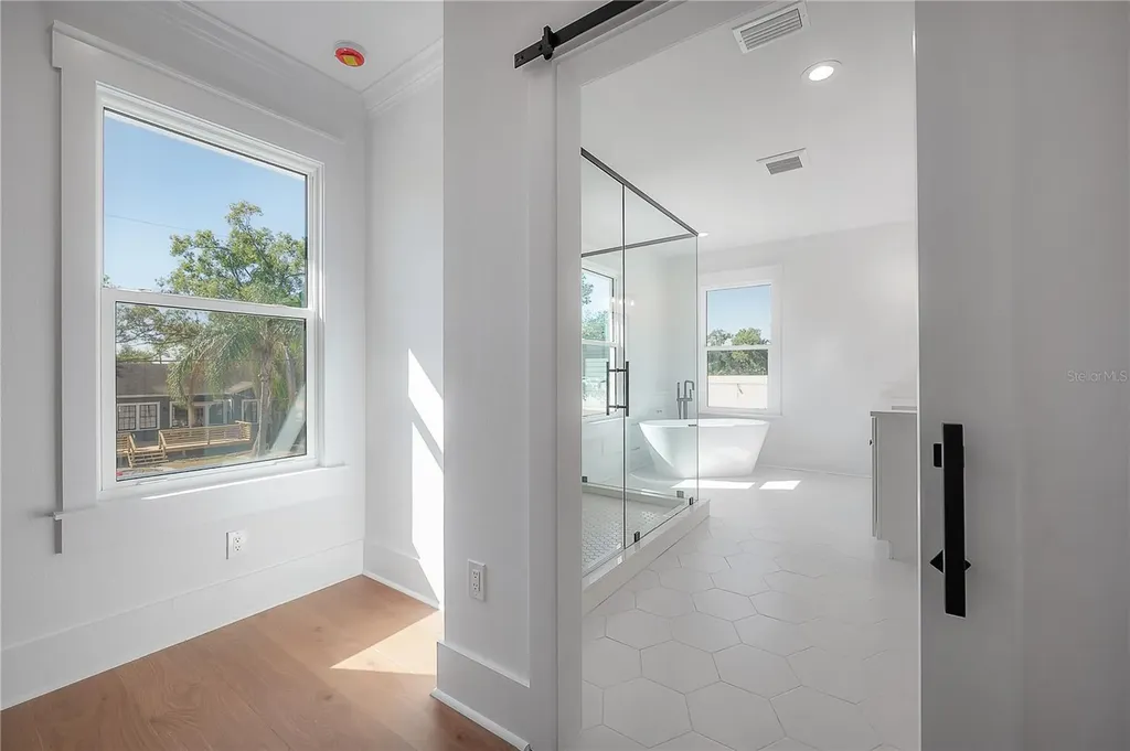 804 E Wilder Avenue Tampa FL 33603