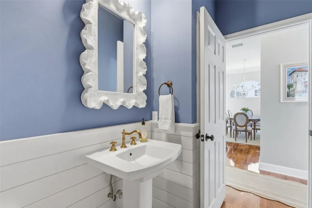 2803 W Averill Avenue Tampa FL 33611