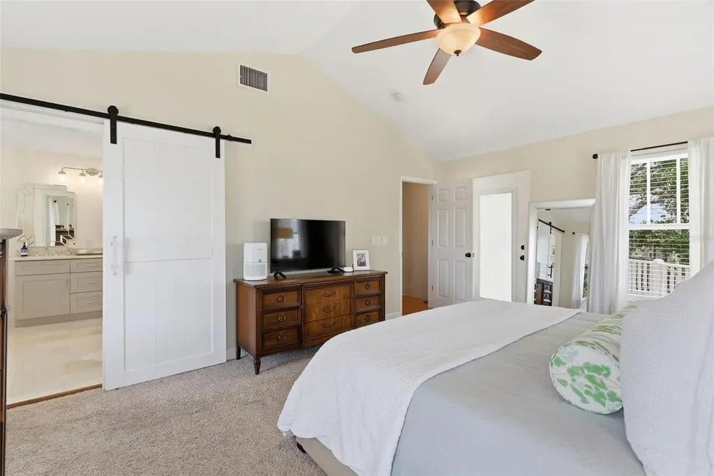 2803 W Averill Avenue Tampa FL 33611