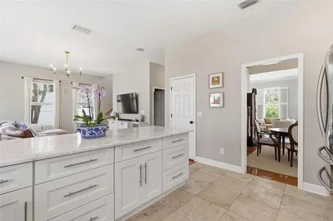 2803 W Averill Avenue Tampa FL 33611