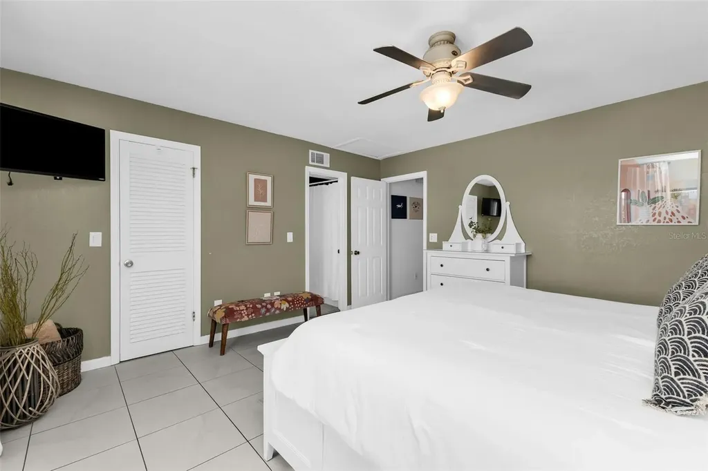 700 W Venice Avenue Venice FL 34285