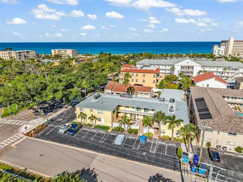 700 W Venice Avenue Venice FL 34285