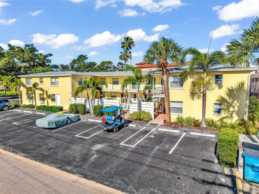 700 W Venice Avenue Venice FL 34285