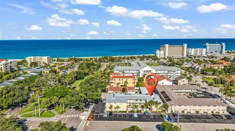 700 W Venice Avenue Venice FL 34285