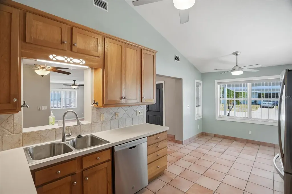 4307 W Wisconsin Court Tampa FL 33616