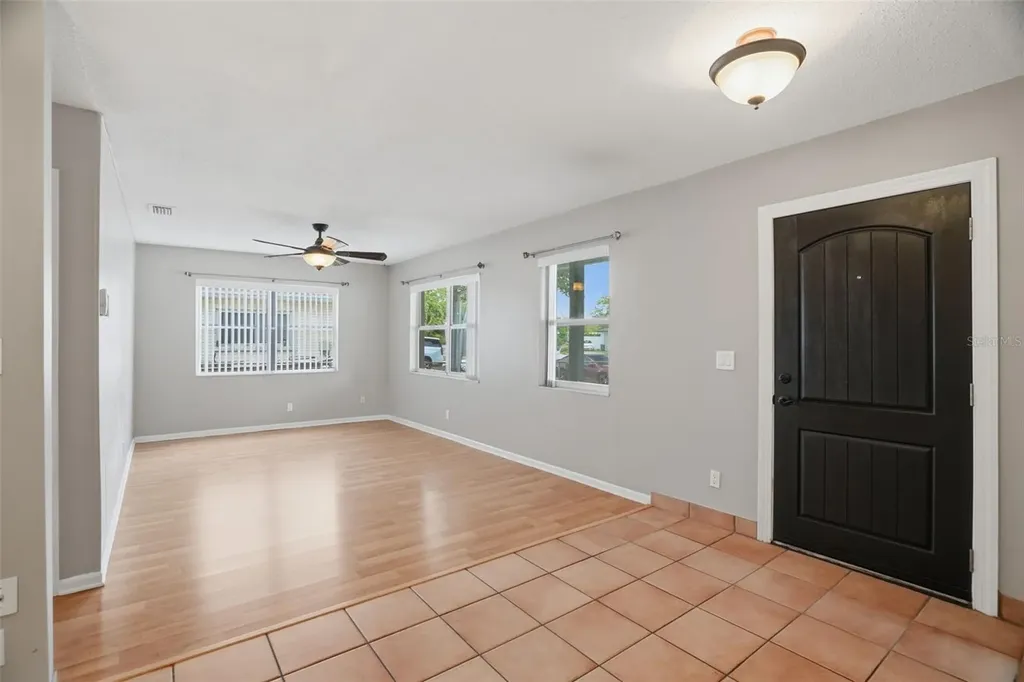4307 W Wisconsin Court Tampa FL 33616