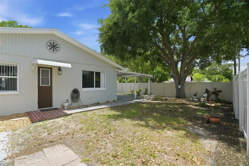 4307 W Wisconsin Court Tampa FL 33616