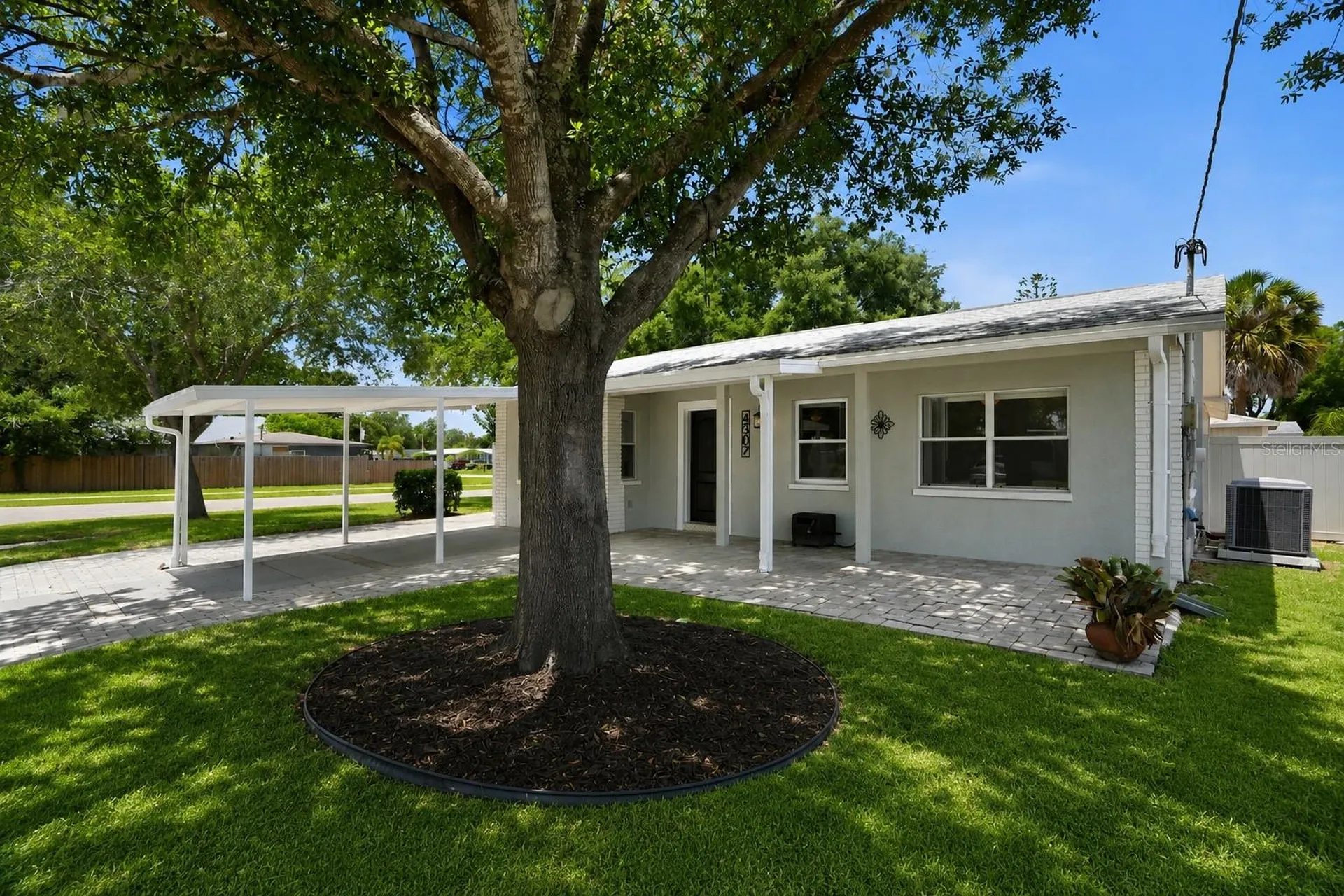 4307 W Wisconsin Court Tampa FL 33616