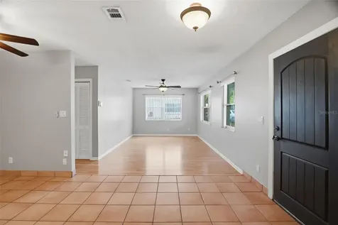4307 W Wisconsin Court Tampa FL 33616