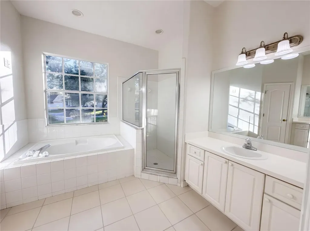 203 Taylor Bay Lane Brandon FL 33510