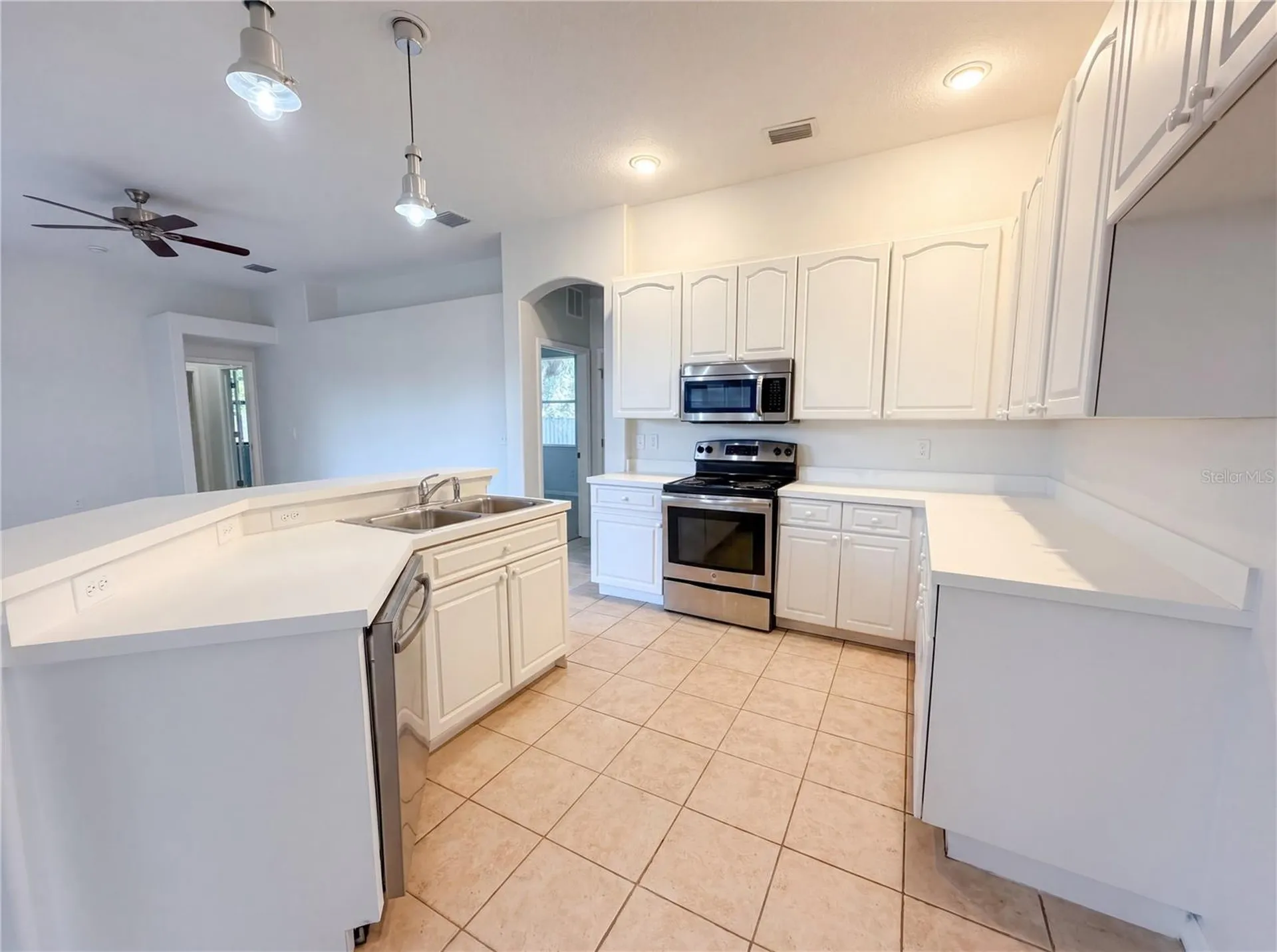 203 Taylor Bay Lane Brandon FL 33510