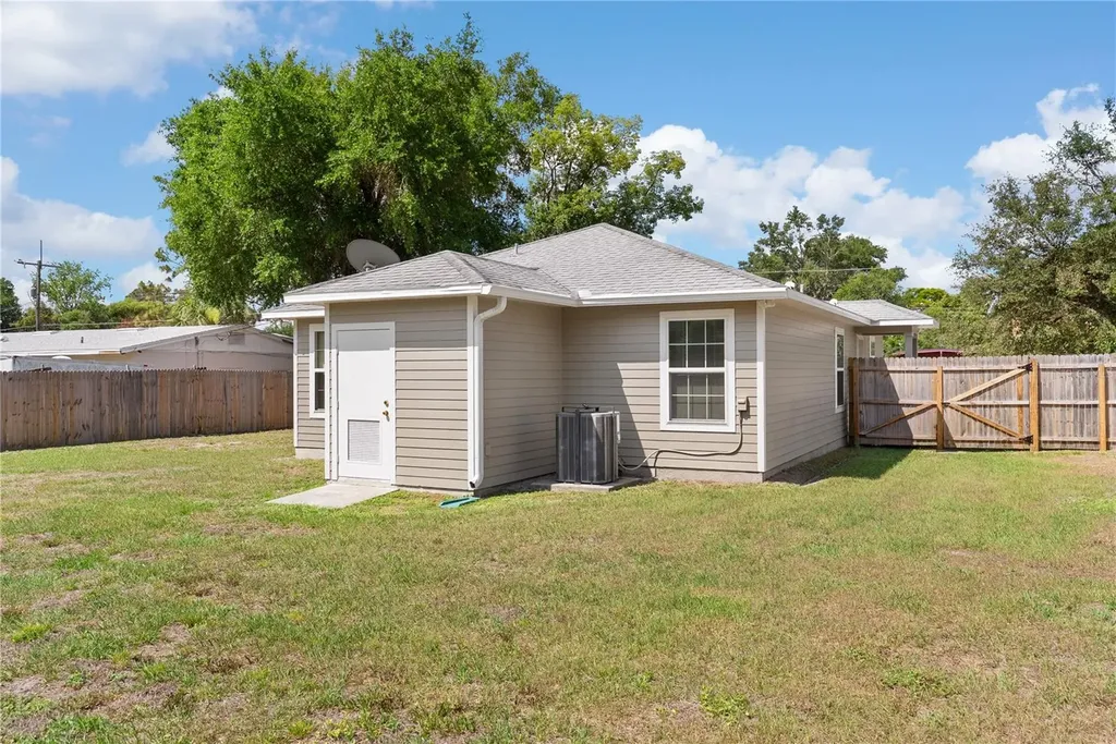 1411 Roger Babson Road Orlando FL 32808