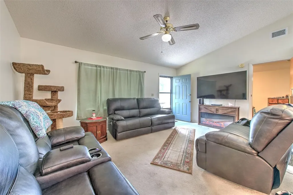 38620 Alpha Avenue Zephyrhills FL 33540