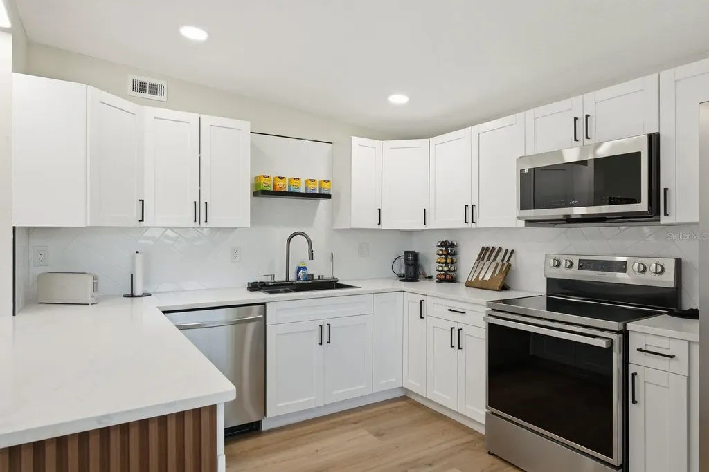 8274 Rose Terrace Seminole FL 33777
