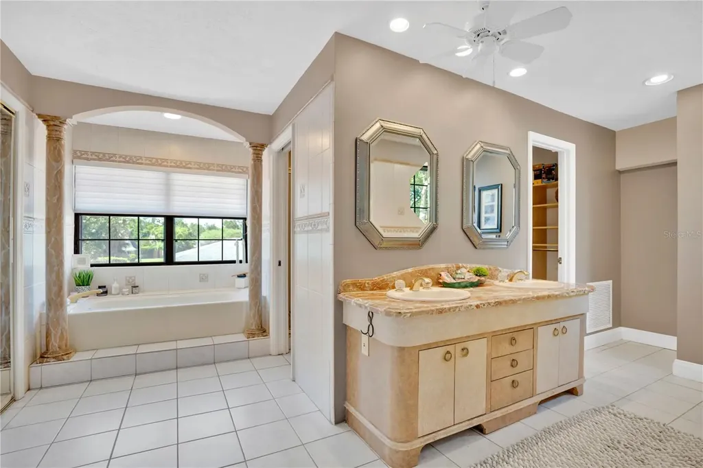 1367 Campbell Street Orlando FL 32806