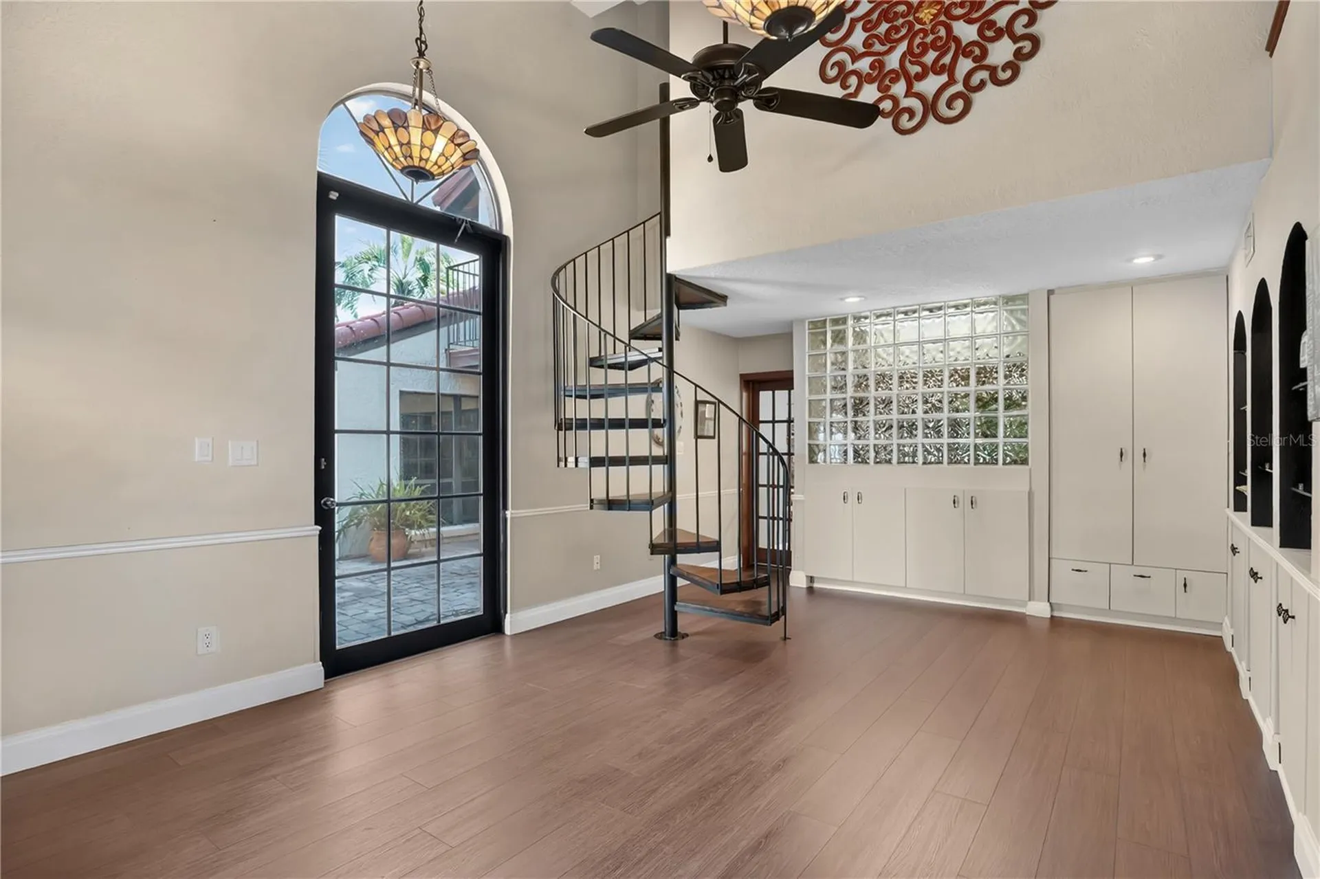 1367 Campbell Street Orlando FL 32806