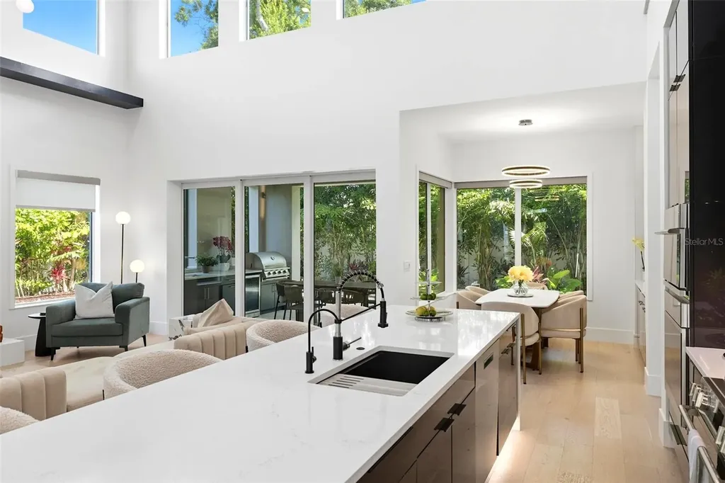 1805 Goldenrod Street Sarasota FL 34239