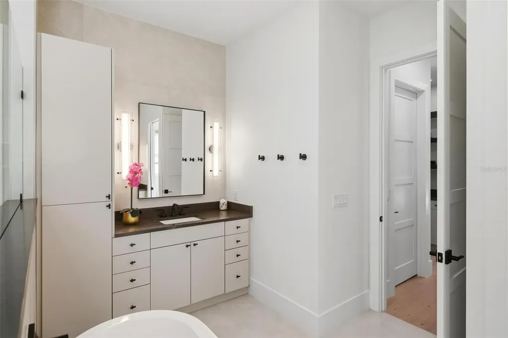 1805 Goldenrod Street Sarasota FL 34239