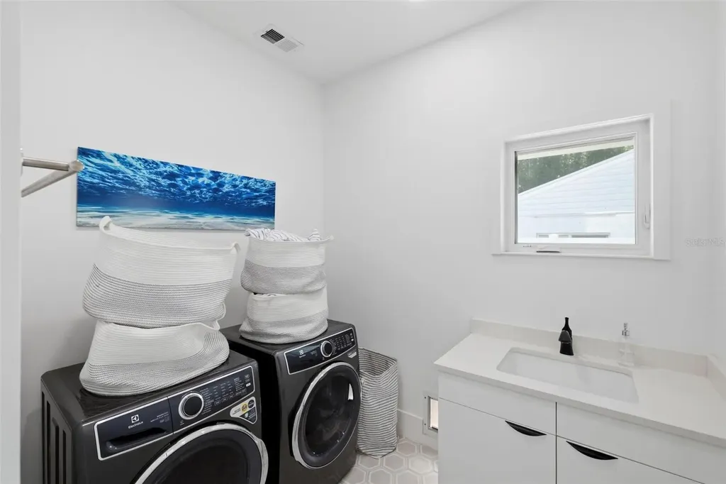 1805 Goldenrod Street Sarasota FL 34239