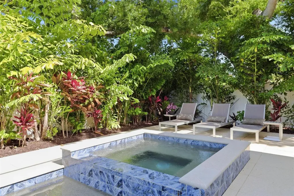 1805 Goldenrod Street Sarasota FL 34239