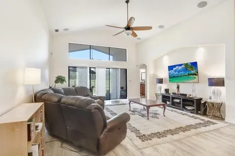 15723 Starling Water Drive Lithia FL 33547