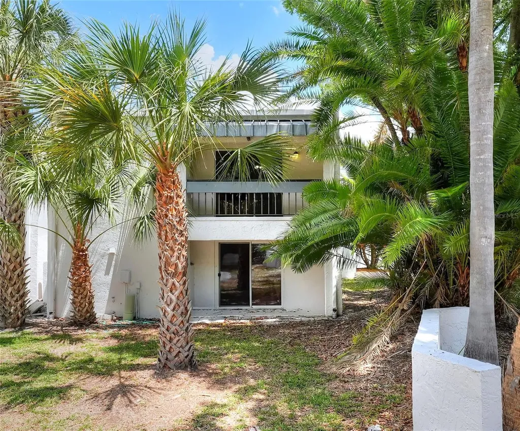 1810 Village Court Mulberry FL 33860