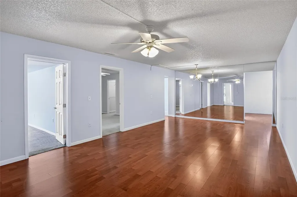 1810 Village Court Mulberry FL 33860