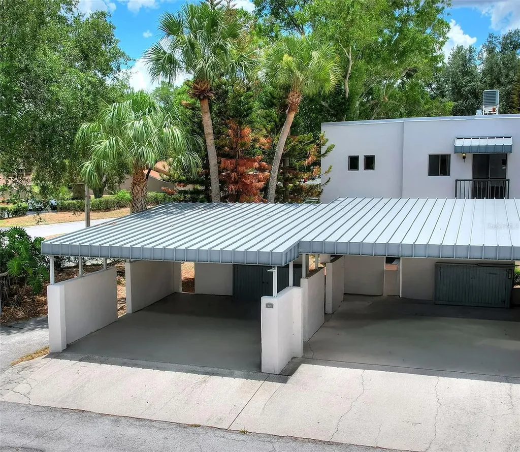 1810 Village Court Mulberry FL 33860