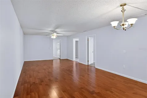 1810 Village Court Mulberry FL 33860