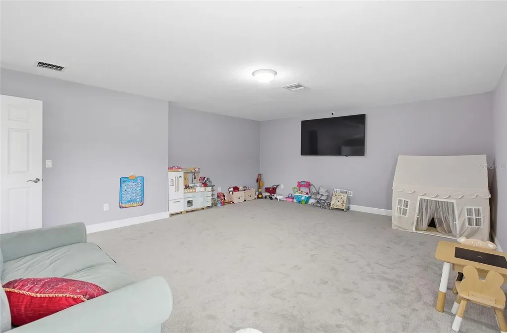 9844 Cabernet Avenue Seffner FL 33584