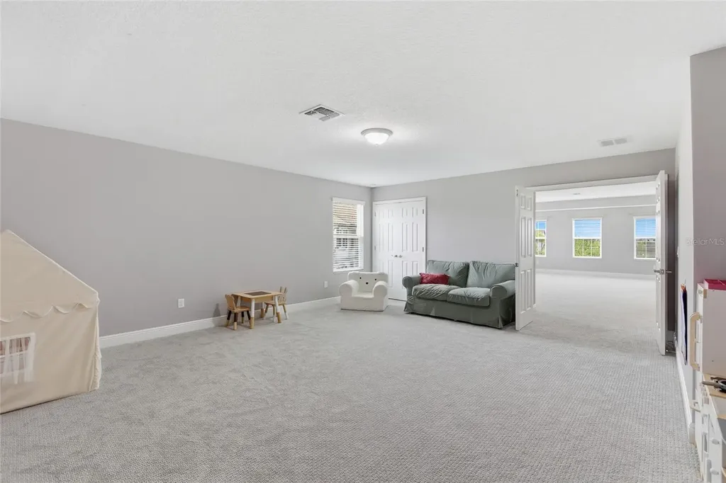 9844 Cabernet Avenue Seffner FL 33584