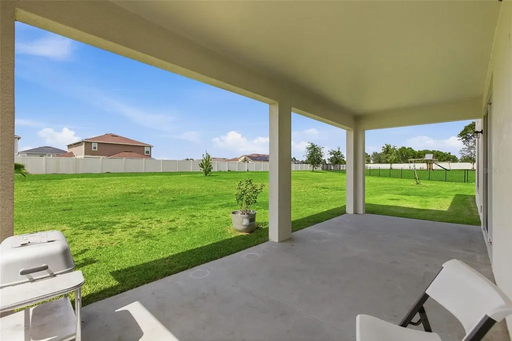 9844 Cabernet Avenue Seffner FL 33584