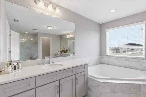 9844 Cabernet Avenue Seffner FL 33584