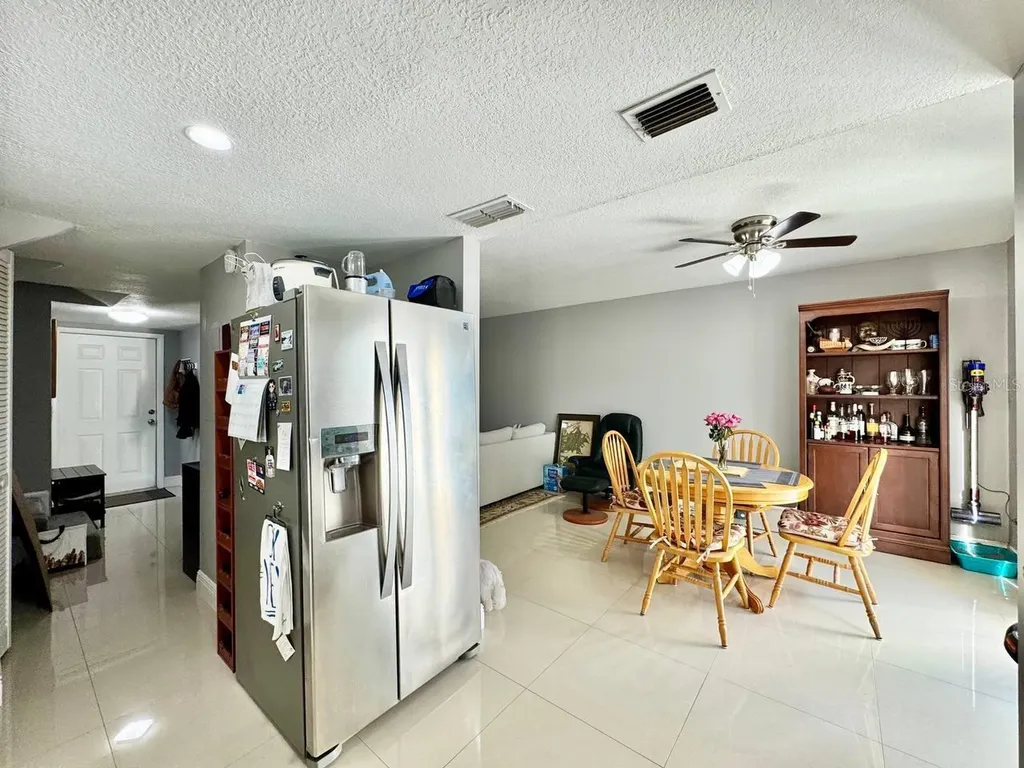 5216 Tennis Court Circle Tampa FL 33617
